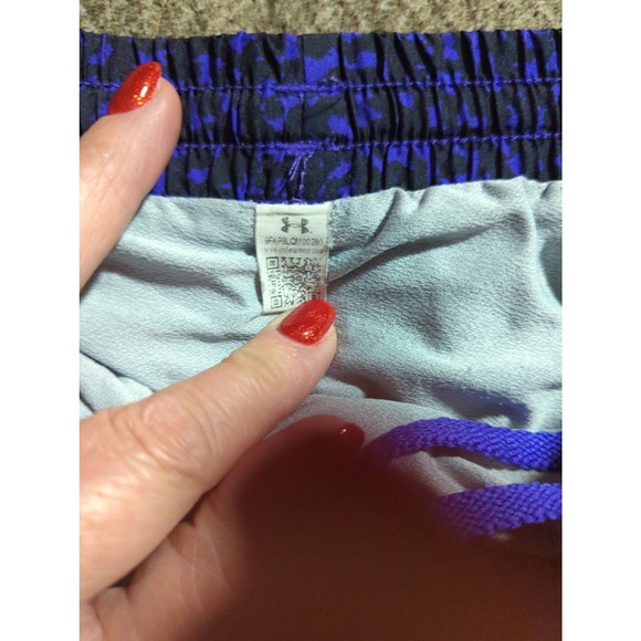 Ladies Under Armour Lined Shorts. - Picture 3 of 6